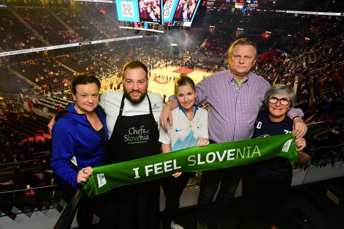 Image: Image for the entry: SABA project “Gostilna Slovenia in US”